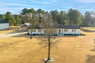 250 Savannah Hill Rd, Dunn, NC 28334 - Photo 4