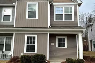 212 Chandler Ct, Sanford, NC 27330 - Photo 2
