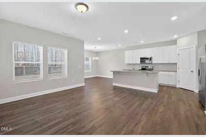 586 Barrington Row Avenue, Zebulon, NC 27597 - Photo 8