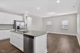 586 Barrington Row Ave, Zebulon, NC 27597 - Photo 4