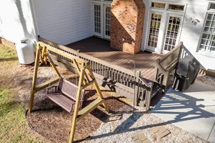 9212 Hunters Greene Dr, Zebulon, NC 27597 - Photo 4