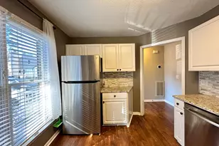 7020 Epping Forest Dr, Raleigh, NC 27613 - Photo 4