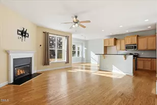 128 Wembley Dr, Clayton, NC 27527 - Photo 4