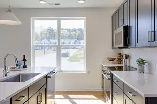 400 Blackwell Dr, Chapel Hill, NC 27514 - Photo 16