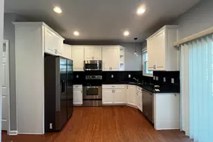 214 Castle Hayne Dr, Cary, NC 27519 - Photo 4