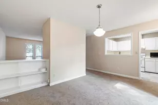 105 Tracy Ct, Cary, NC 27513 - Photo 4