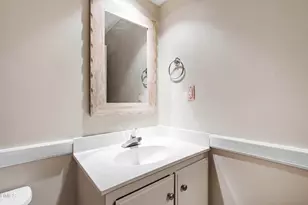 105 Tracy Ct, Cary, NC 27513 - Photo 24