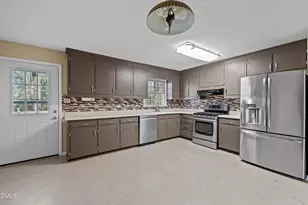 1806 Chevelle St, Raleigh, NC 27607 - Photo 18