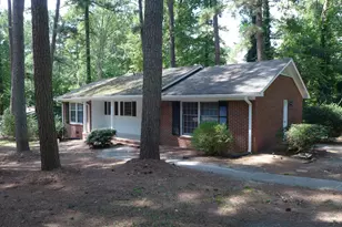 200 Bennington Dr, Chapel Hill, NC 27516 - Photo 1