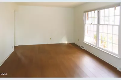 200 Bennington Drive, Chapel Hill, NC 27516 - Photo 4