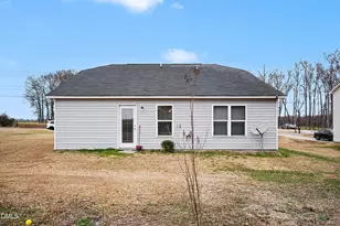 702 N Saratoga St, Stantonsburg, NC 27883 - Photo 24