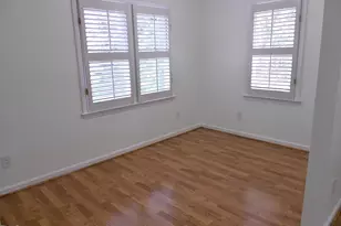 1402 Barton Pl Dr, Raleigh, NC 27608 - Photo 18