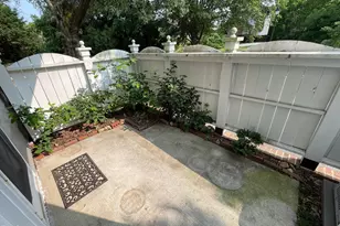 1402 Barton Pl Dr, Raleigh, NC 27608 - Photo 10