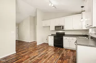 186 Turtle Point Dr, Fuquay Varina, NC 27526 - Photo 10