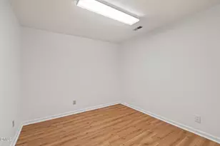 1424 Mapleside Ct, Raleigh, NC 27609 - Photo 32