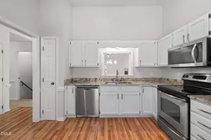 1424 Mapleside Ct, Raleigh, NC 27609 - Photo 18