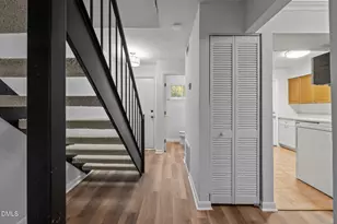 220 Elizabeth St, Chapel Hill, NC 27514 - Photo 4