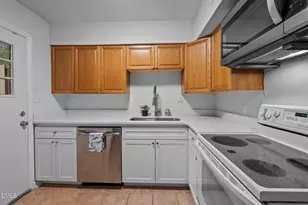 220 Elizabeth St, Chapel Hill, NC 27514 - Photo 14