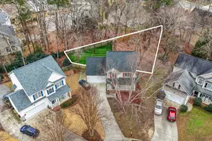 916 Brookhannah Ct, Fuquay Varina, NC 27526 - Photo 4