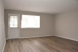 7712 Kingsberry Ct, Raleigh, NC 27615 - Photo 2
