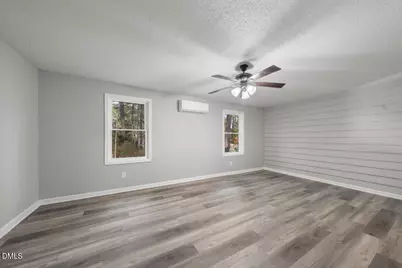 210 N Monroe Avenue, Sanford, NC 27330 - Photo 16