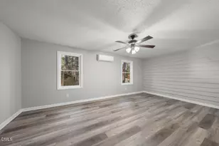 210 N Monroe Ave, Sanford, NC 27330 - Photo 16