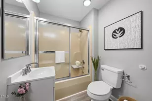 210 N Monroe Ave, Sanford, NC 27330 - Photo 14
