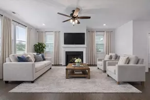 2126 Gregor Overlook Ln, Apex, NC 27502 - Photo 2