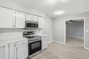 4409 Ellenbrook Dr, Fayetteville, NC 28312 - Photo 10