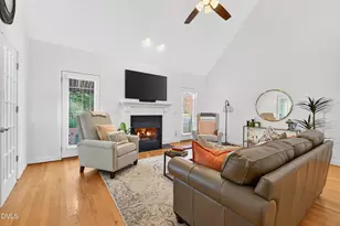 3171 Heritage Ln, Burlington, NC 27215 - Photo 10