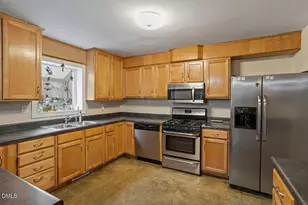 3723 Knollwood Dr, Durham, NC 27712 - Photo 16