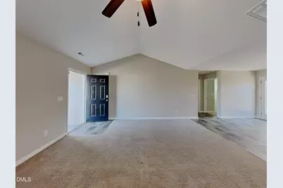 113 Cornfield Lane, Benson, NC 27504 - Photo 2