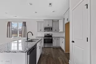 337 Maidenhair Pl, Clayton, NC 27520 - Photo 6