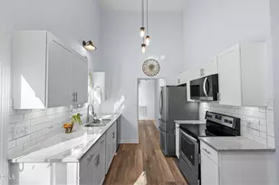 1229 Selwyn Ln, Cary, NC 27511 - Photo 2