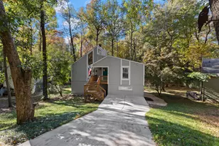 1229 Selwyn Ln, Cary, NC 27511 - Photo 6