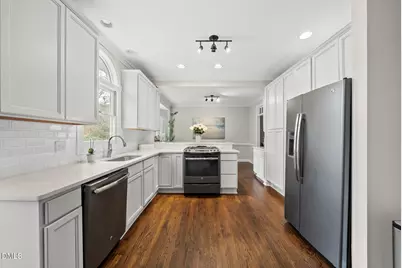 1200 Weldon Place, Raleigh, NC 27608 - Photo 10