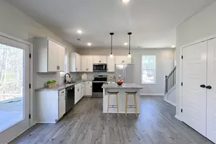 186 Bullseye Ct, Middlesex, NC 27557 - Photo 2