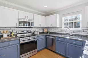 320 Holly Briar Dr, Fuquay Varina, NC 27526 - Photo 14