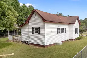 409 W Dr. Martin Luther King Jr. Way, Selma, NC 27576 - Photo 40