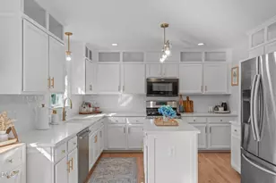 35 Adrian St, Holly Springs, NC 27540 - Photo 8