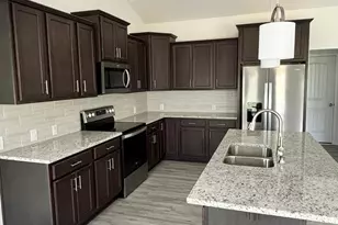 25 Budd Godwin Ln, Dunn, NC 28334 - Photo 2