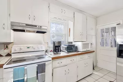 805 S 11th Street, Lillington, NC 27546 - Photo 8