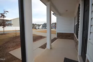 103 Memorial Ct, Clayton, NC 27520 - Photo 2