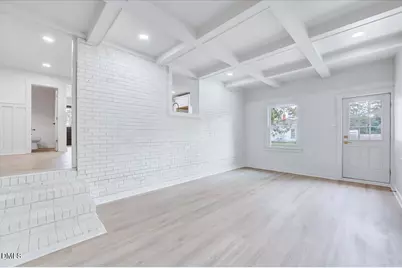 601 W Walnut Street, Selma, NC 27576 - Photo 8