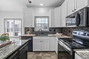 1101 Waterford Green Dr, Apex, NC 27502 - Photo 10