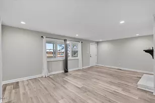 605 Apple St, Burlington, NC 27217 - Photo 8