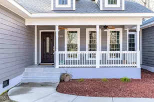 820 E Cardinal Dr, Fuquay-Varina, NC 27526 - Photo 2