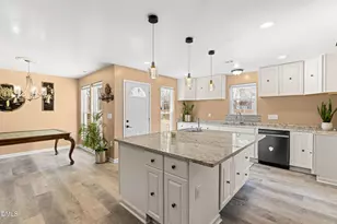 820 E Cardinal Dr, Fuquay Varina, NC 27526 - Photo 8