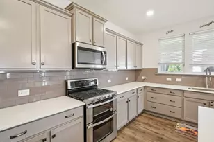 303 Bent Willow Dr, Clayton, NC 27527 - Photo 10