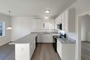 6830 Paint Rock Ln, Raleigh, NC 27610 - Photo 2